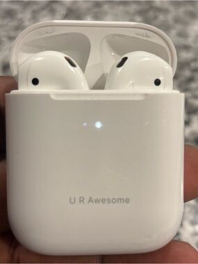 Apple AirPods 2nd Gen A2031 A2032 + Wireless Charging Case A1938–Tested Working